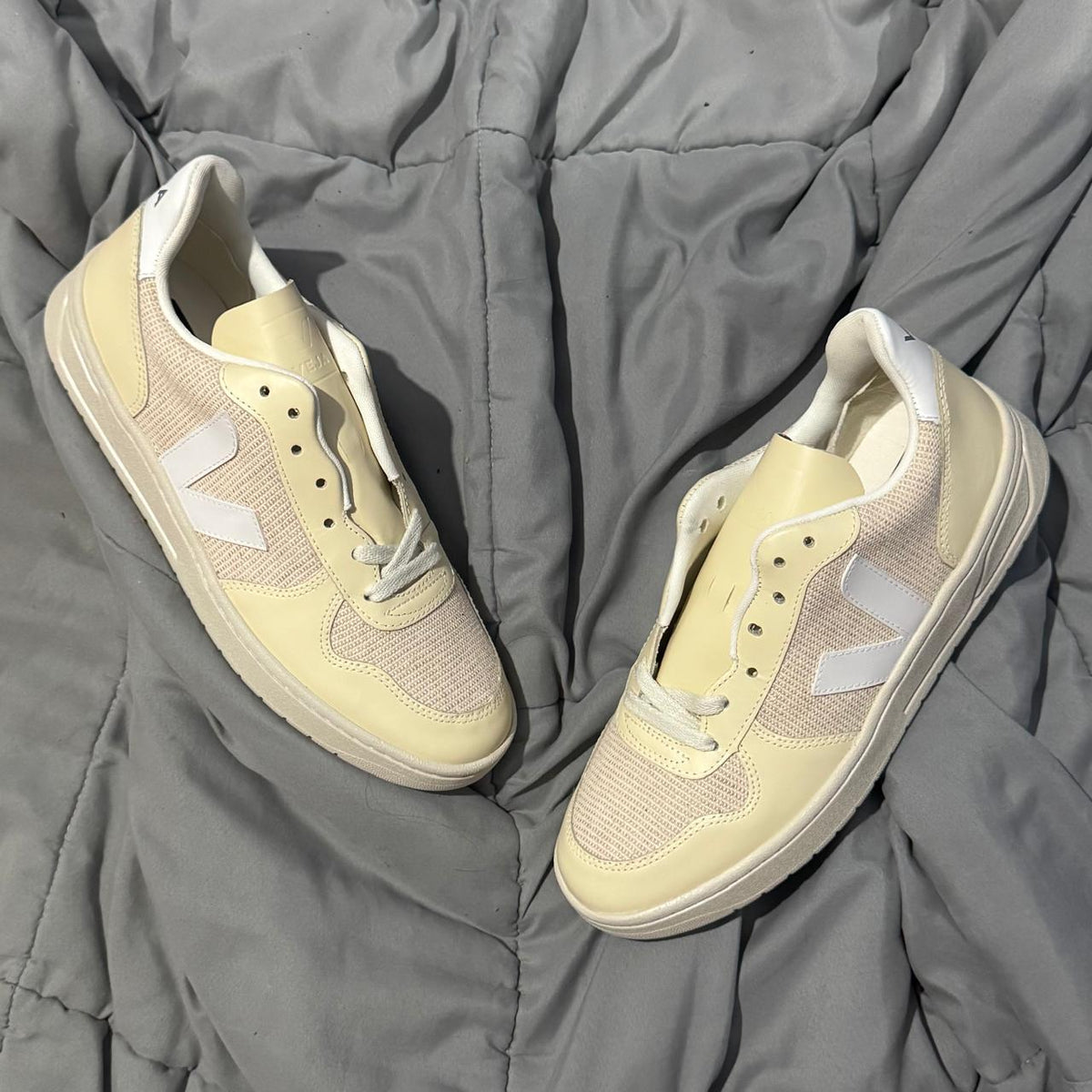 VEJA V-10 MESH