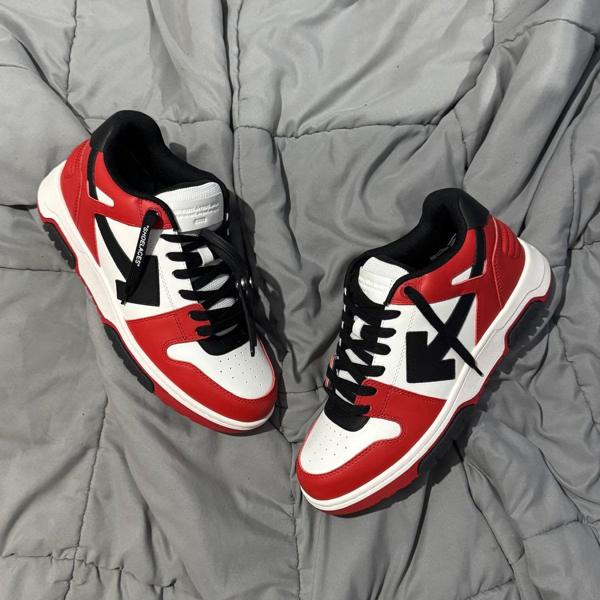 OFFWHITE OUT OF OFFICE CHICAGO