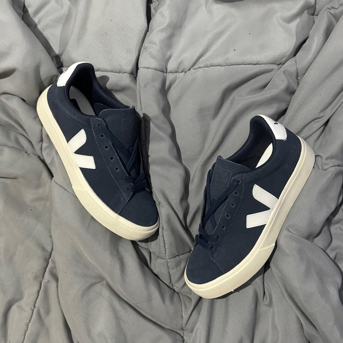 VEJA CAMPO SUEDE