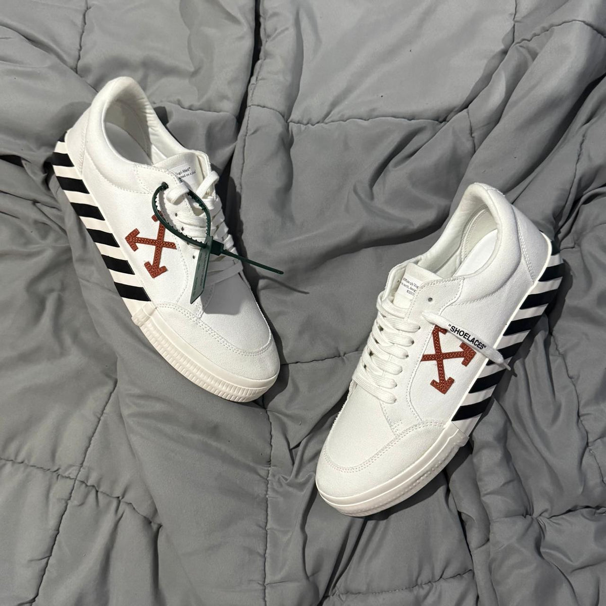 OFFWHITE VULCANIZED WHITE