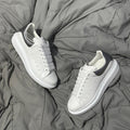 MCQUEEN OVERSIZED WHITE