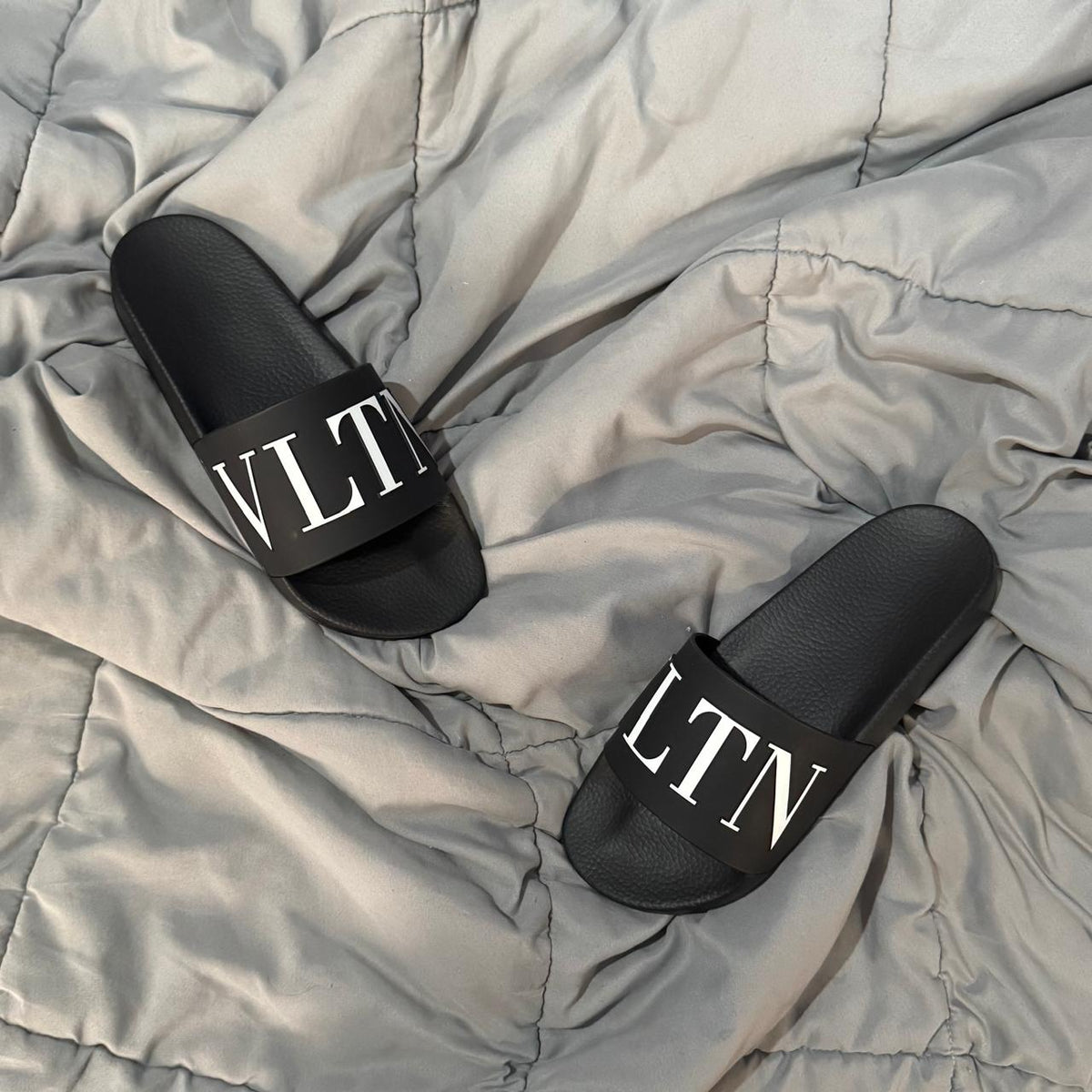 VALENTINO POOL SLIDES