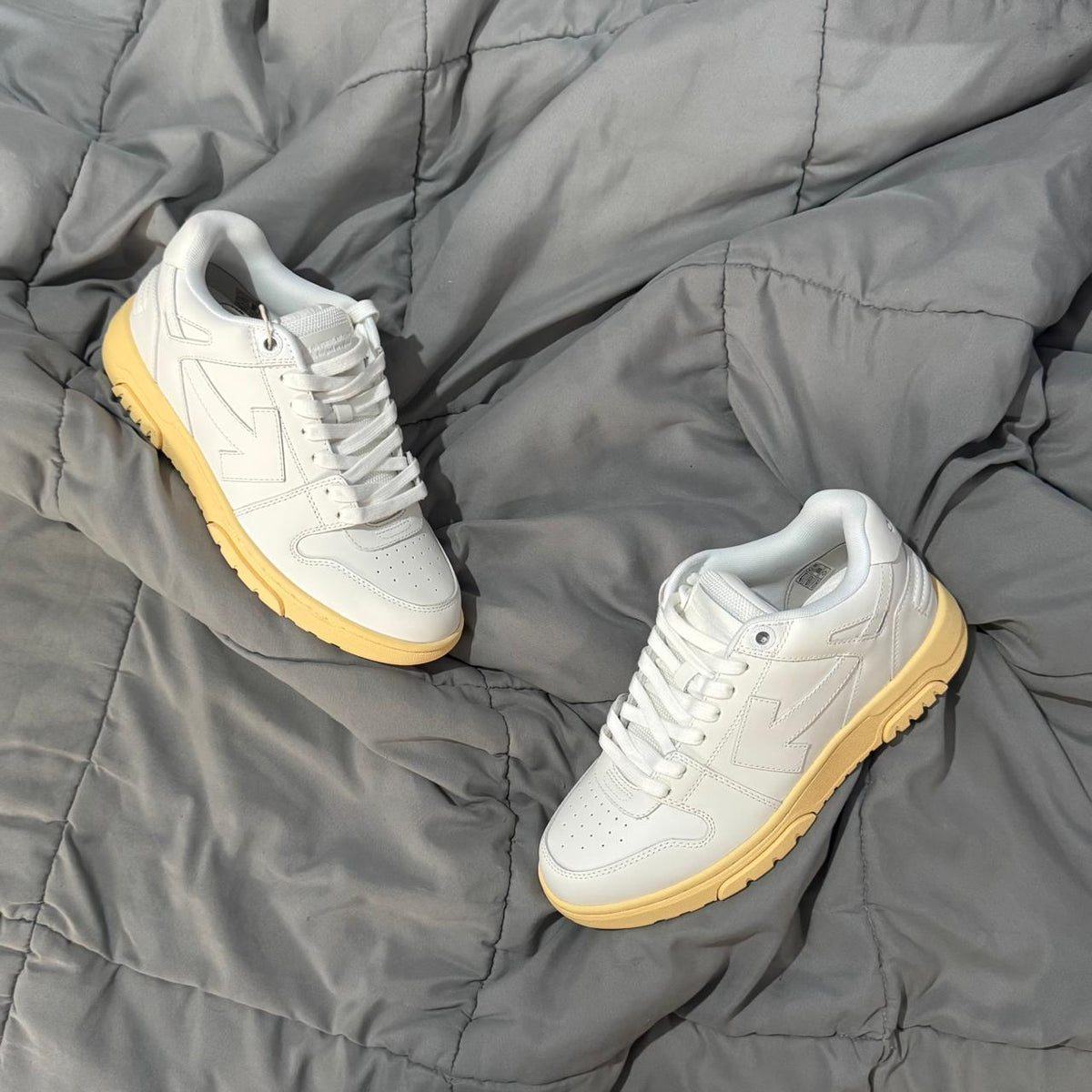 OFFWHITE OUT OF OFFICE FULL WHITE