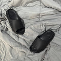 YEEZY SLIDES BY KANYE