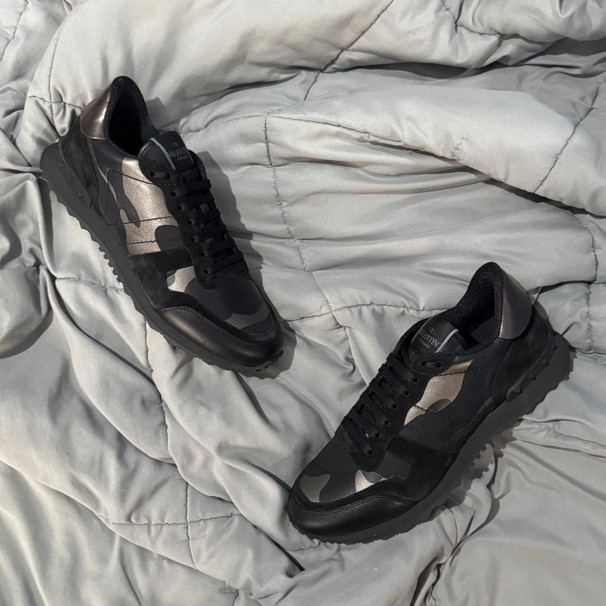 VALENTINO ROCKRUNNER BROWN BLACK