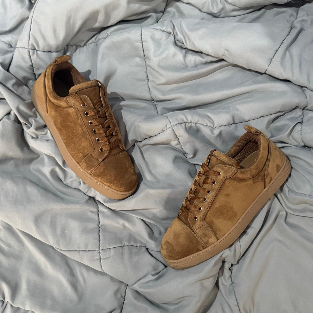 CHRISTIAN LOUBOUTIN SUEDE