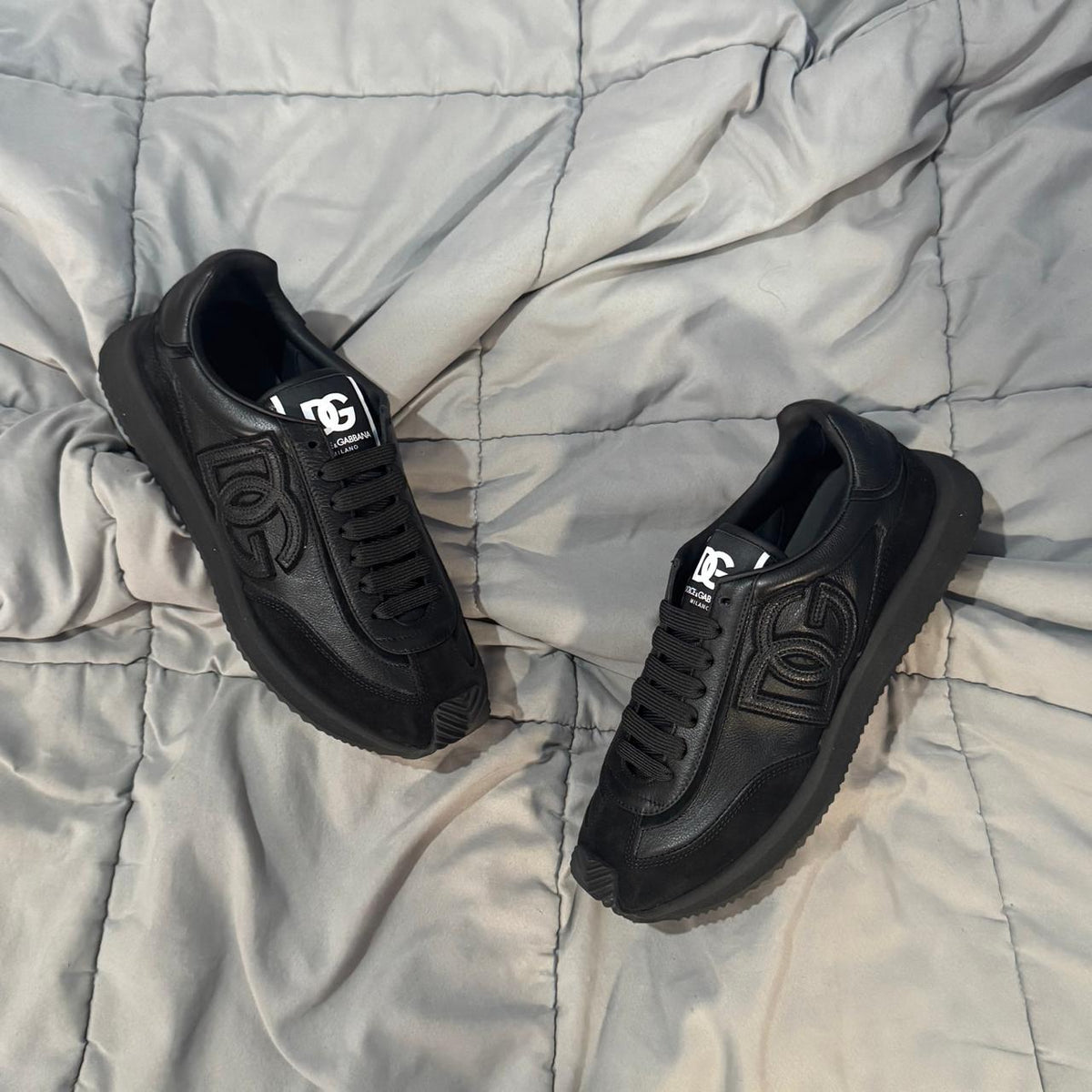 DOLCE&GABBANA CUSION BLACK LEATHER