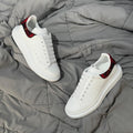 MCQUEEN OVERSIZED WHITE RED