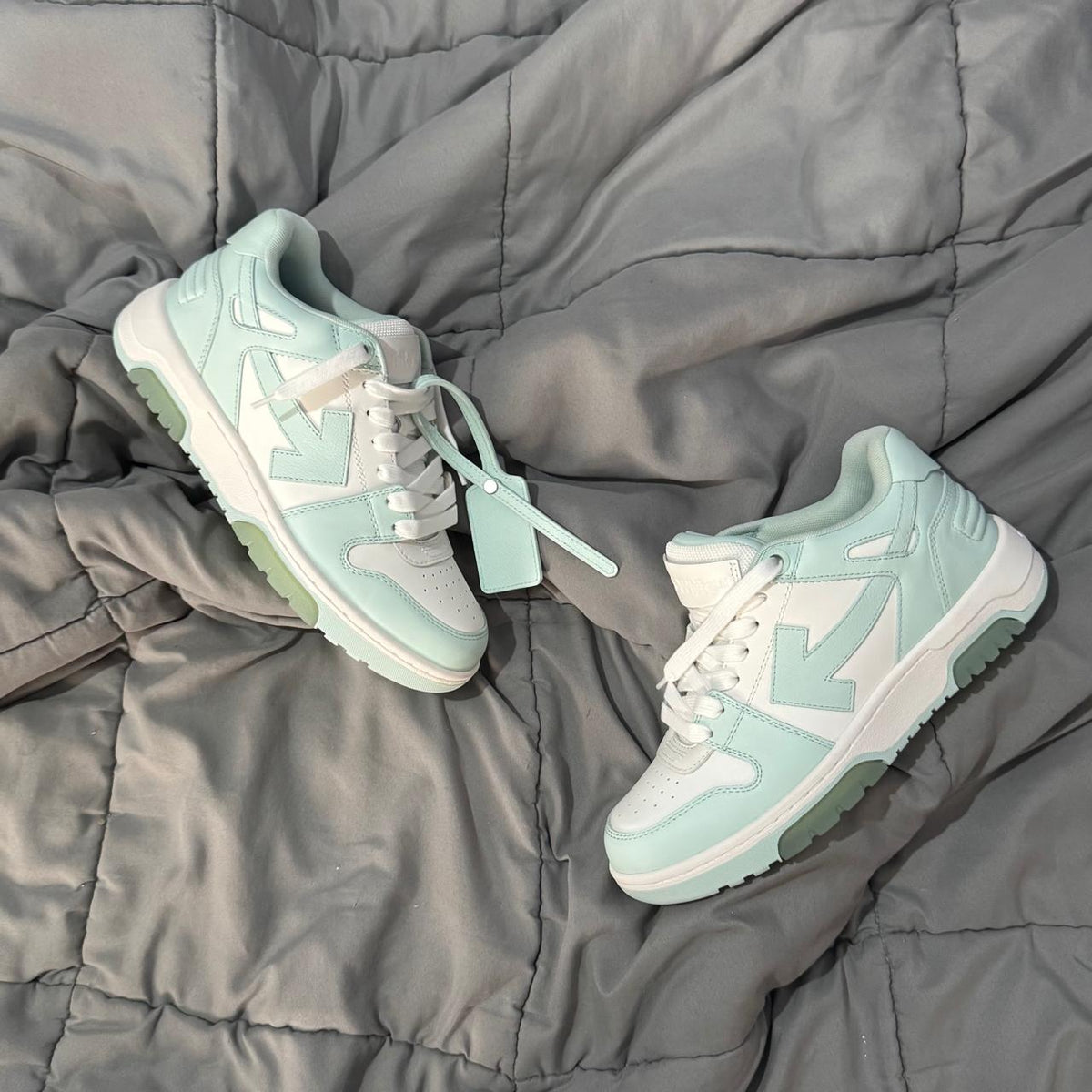 OFFWHITE OUT OF OFFICE GREEN WHITE