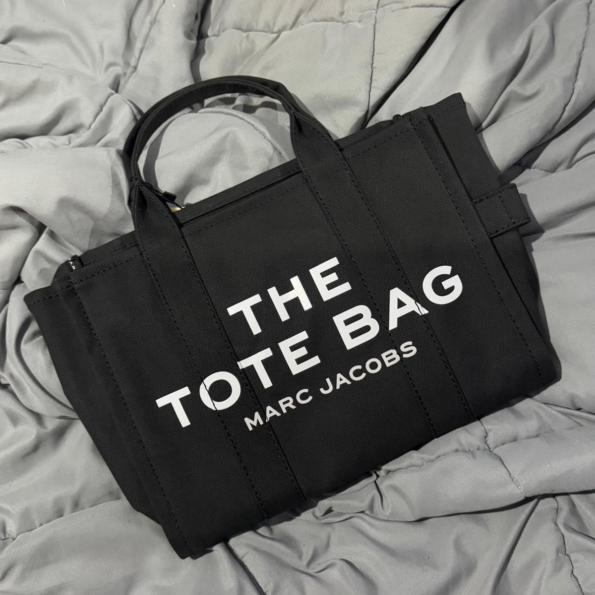 MARC JACOBS THE TOTE BAG MEDIANA