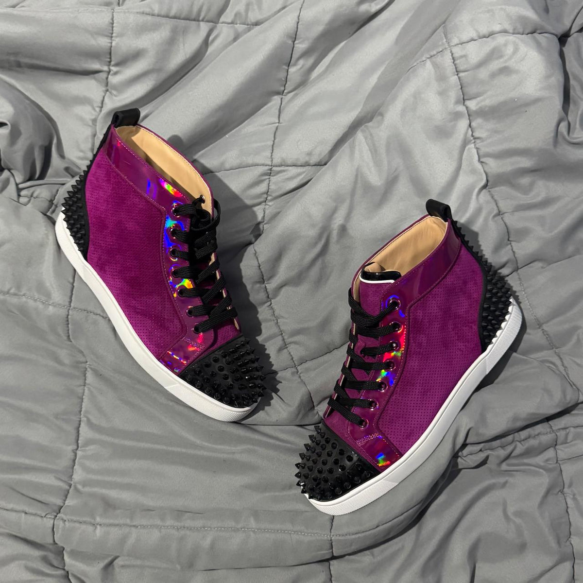 CHRISTIAN LOUBOUTIN SIN CAJA*