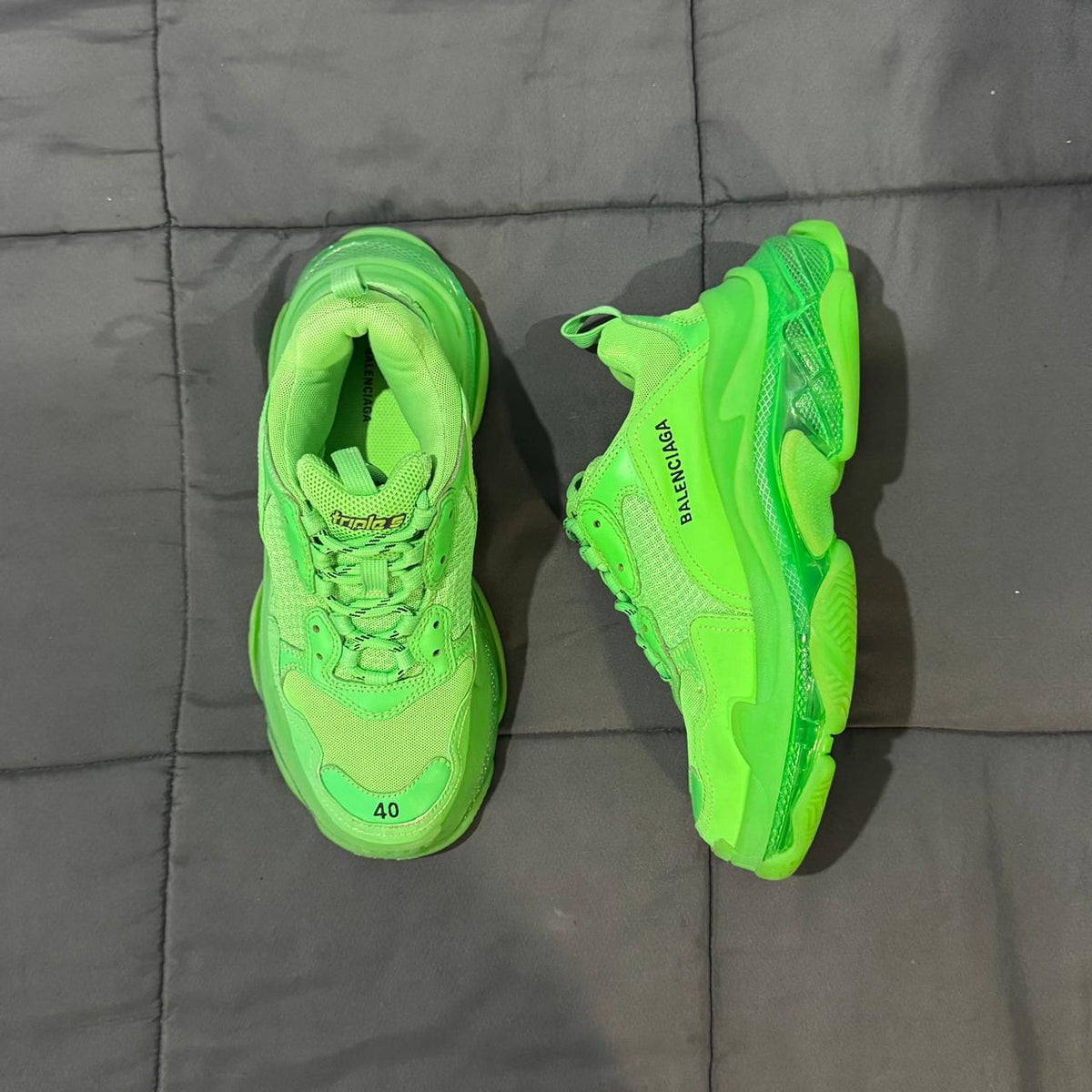 TENIS DE USO - BALENCIAGA