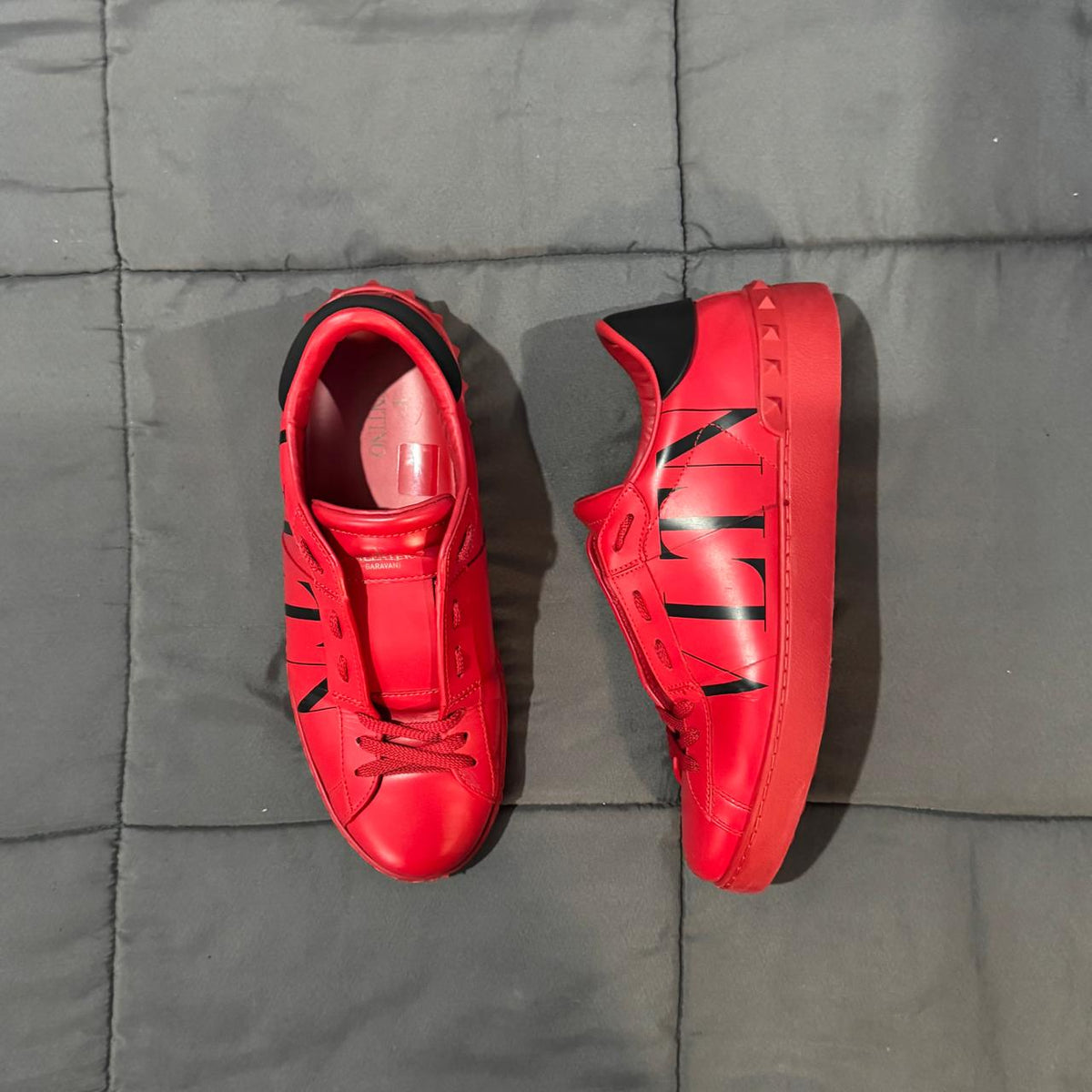 TENIS DE USO - VALENTINO