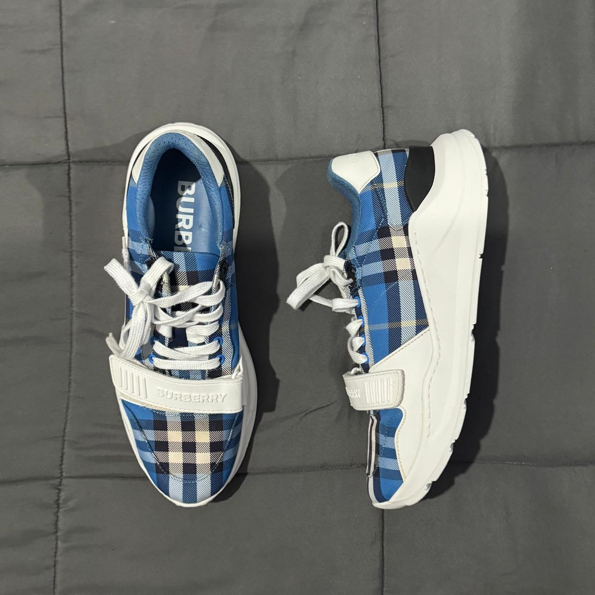TENIS DE USO - BURBERRY