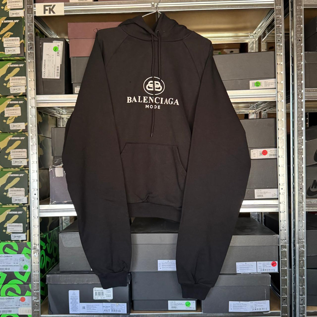 BALENCAIGA FORNT LOGO HOODIE DETALLE*