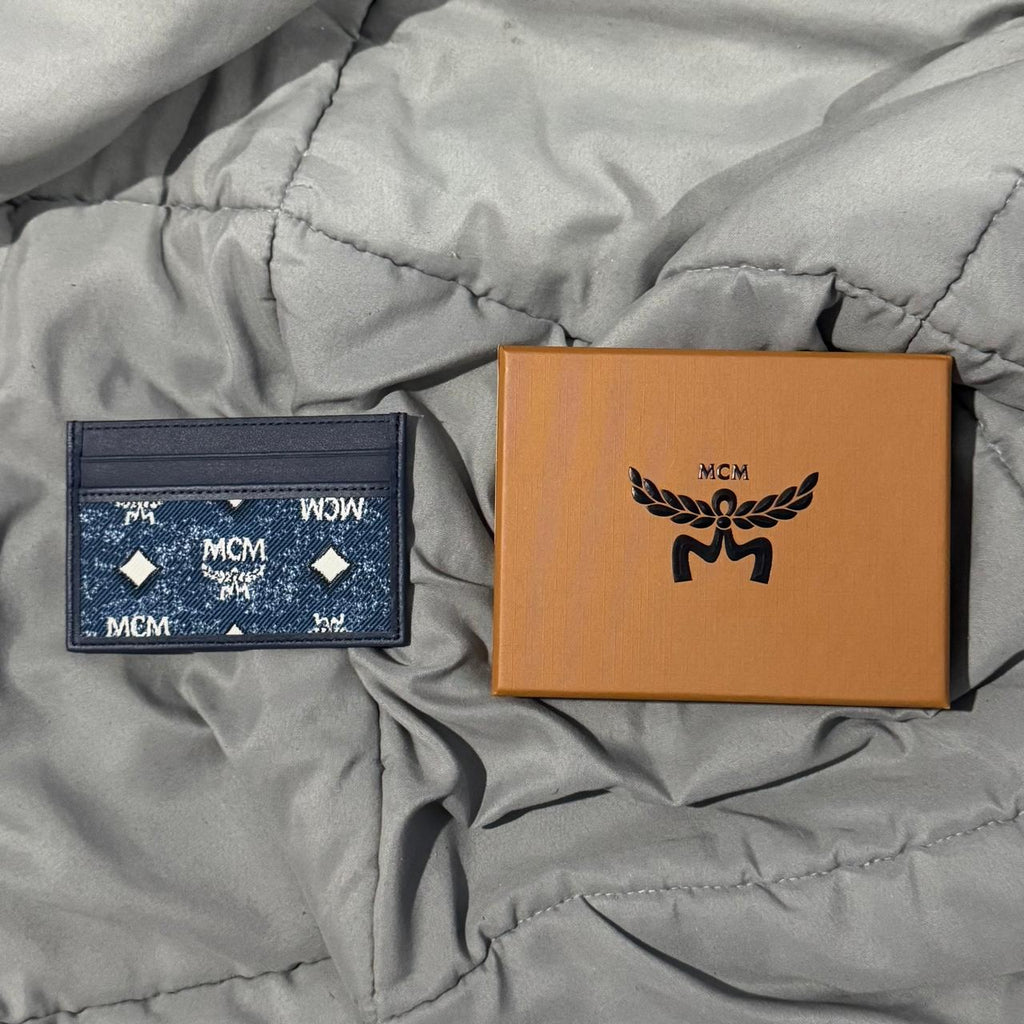 MCM CARDHOLDER